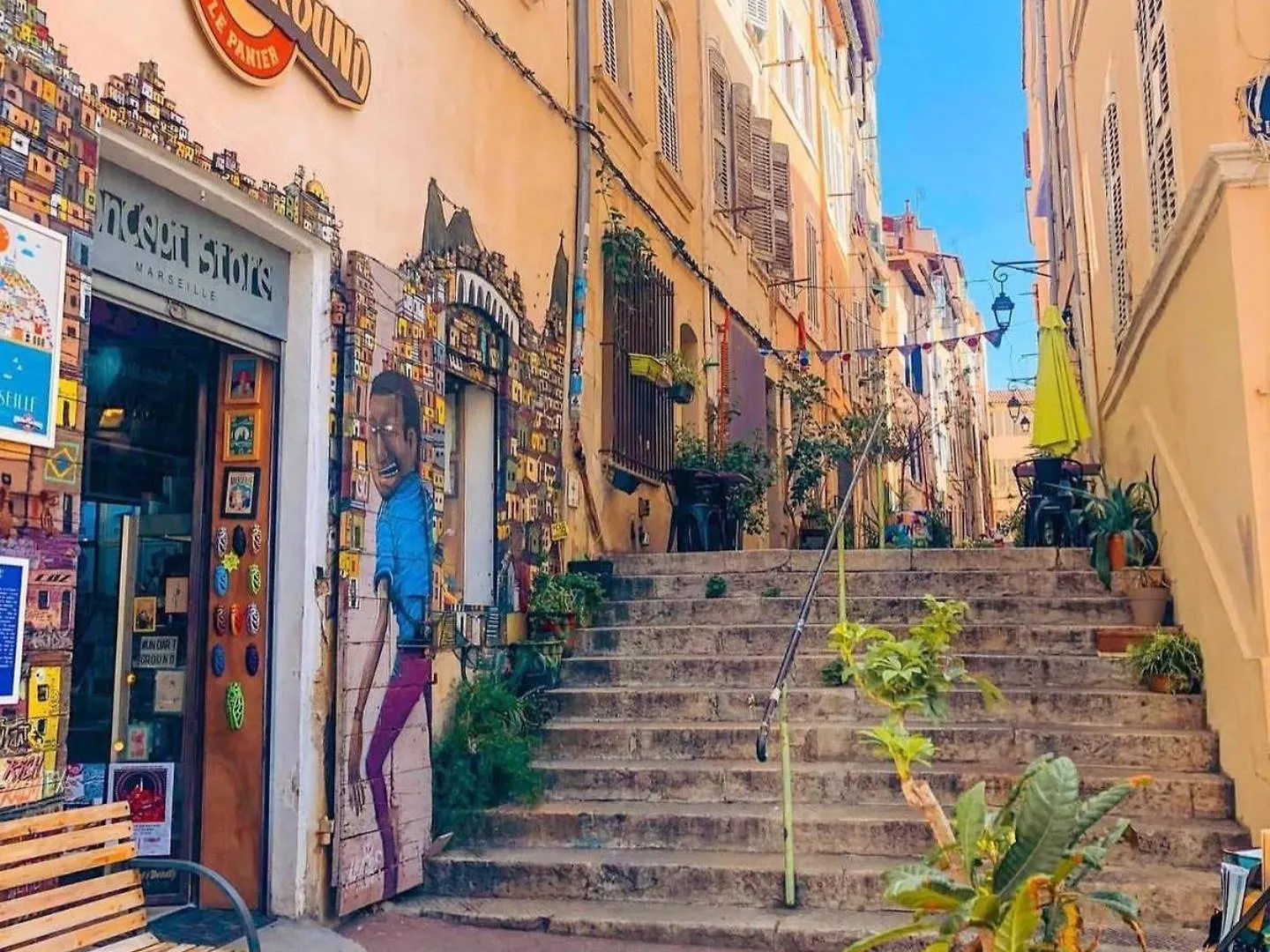 Appartement Neuf, Plein Centre Historique Marseille France
